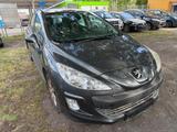 Peugeot 308 SW Premium 120 VTi - Peugeot 308 aus 2010: SW