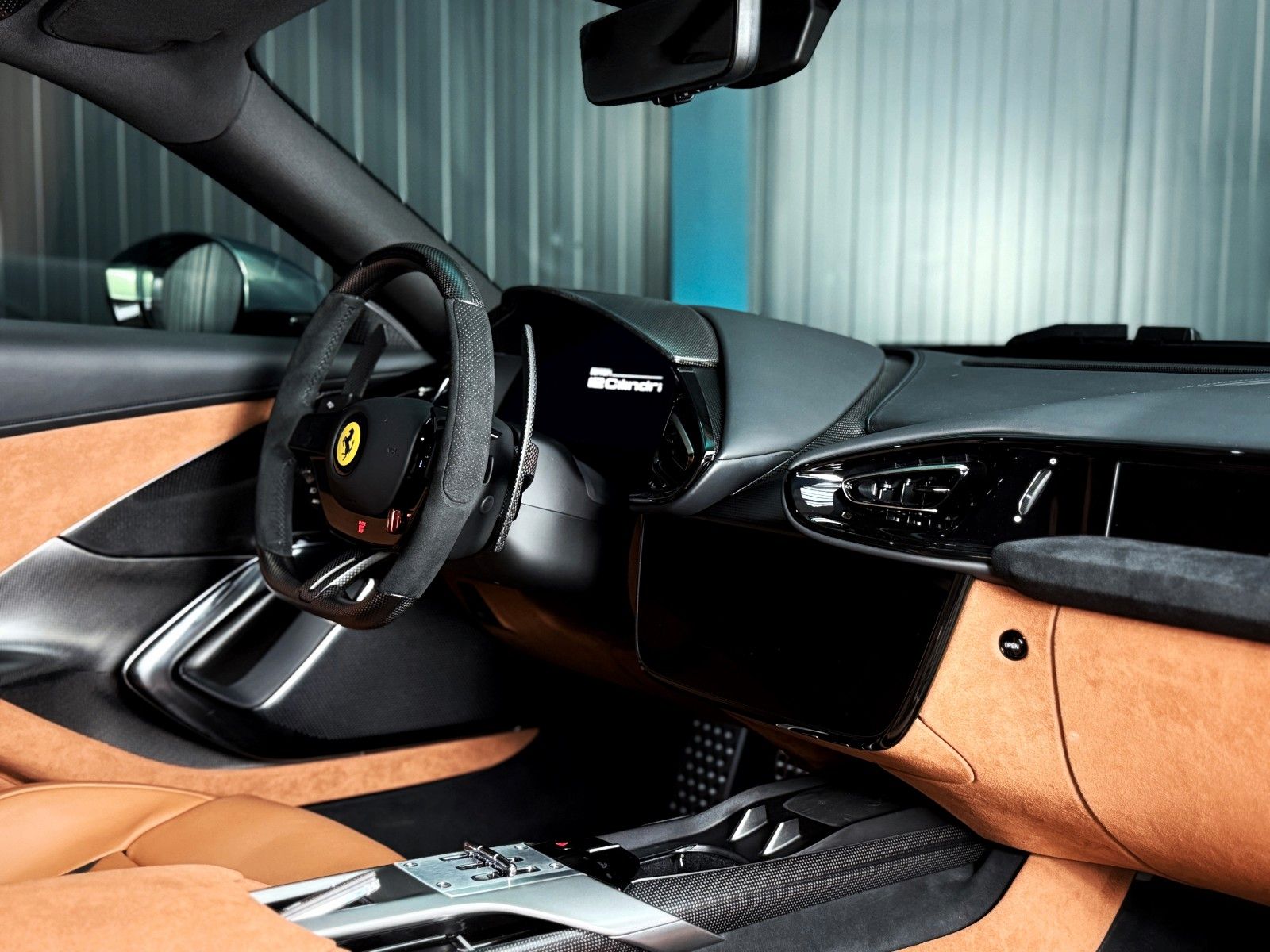 Fahrzeugabbildung Ferrari 12Cilindri + Cabon + Lift + Verde Minerale Metal