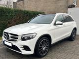 Mercedes-Benz GLC 300 4Matic AMG Line Pano Leder AHK - Mercedes-Benz GLC 300 Gebrauchtwagen