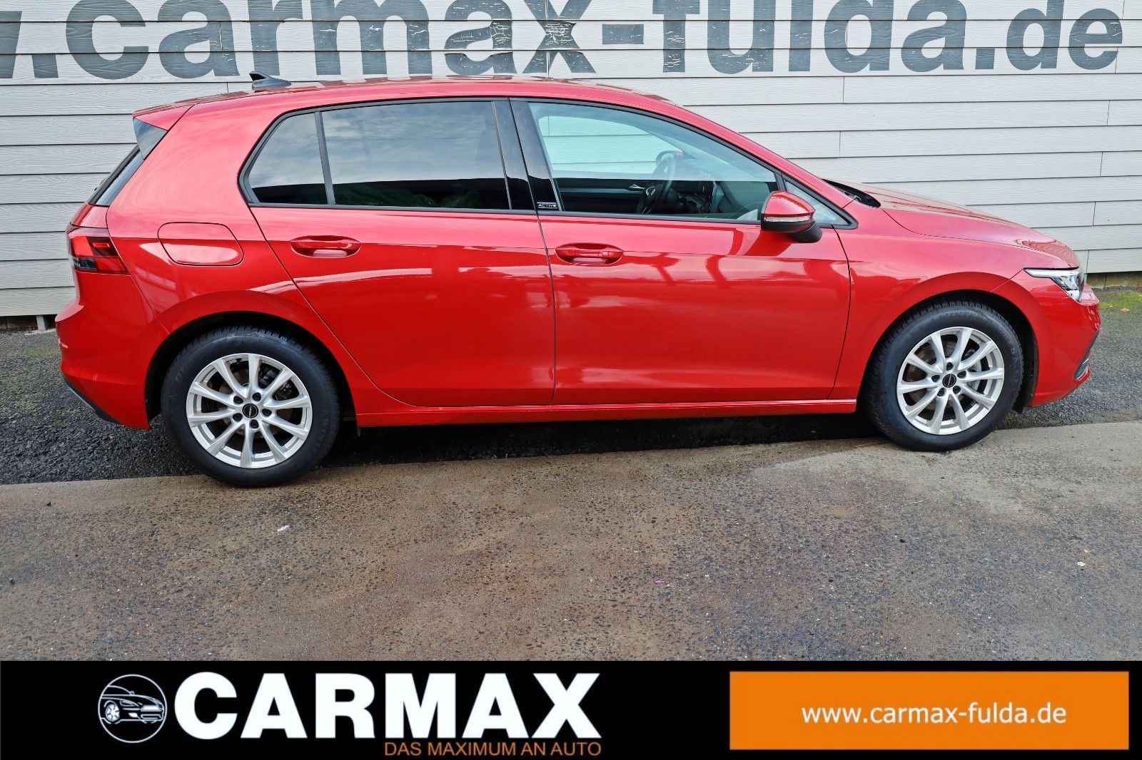 Fahrzeugabbildung Volkswagen Golf VIII Lim. Active Navi,LED,SH,PDC,ACC,SR+WR