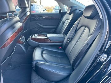 Audi A8 - 11
