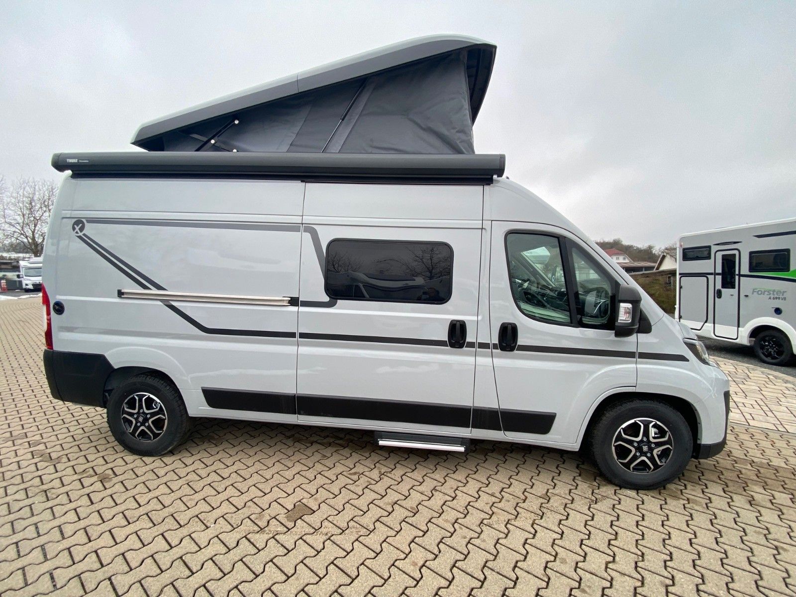 Fahrzeugabbildung Etrusco CV 600 DB *Aufstelldach*Complete Selection*Marki