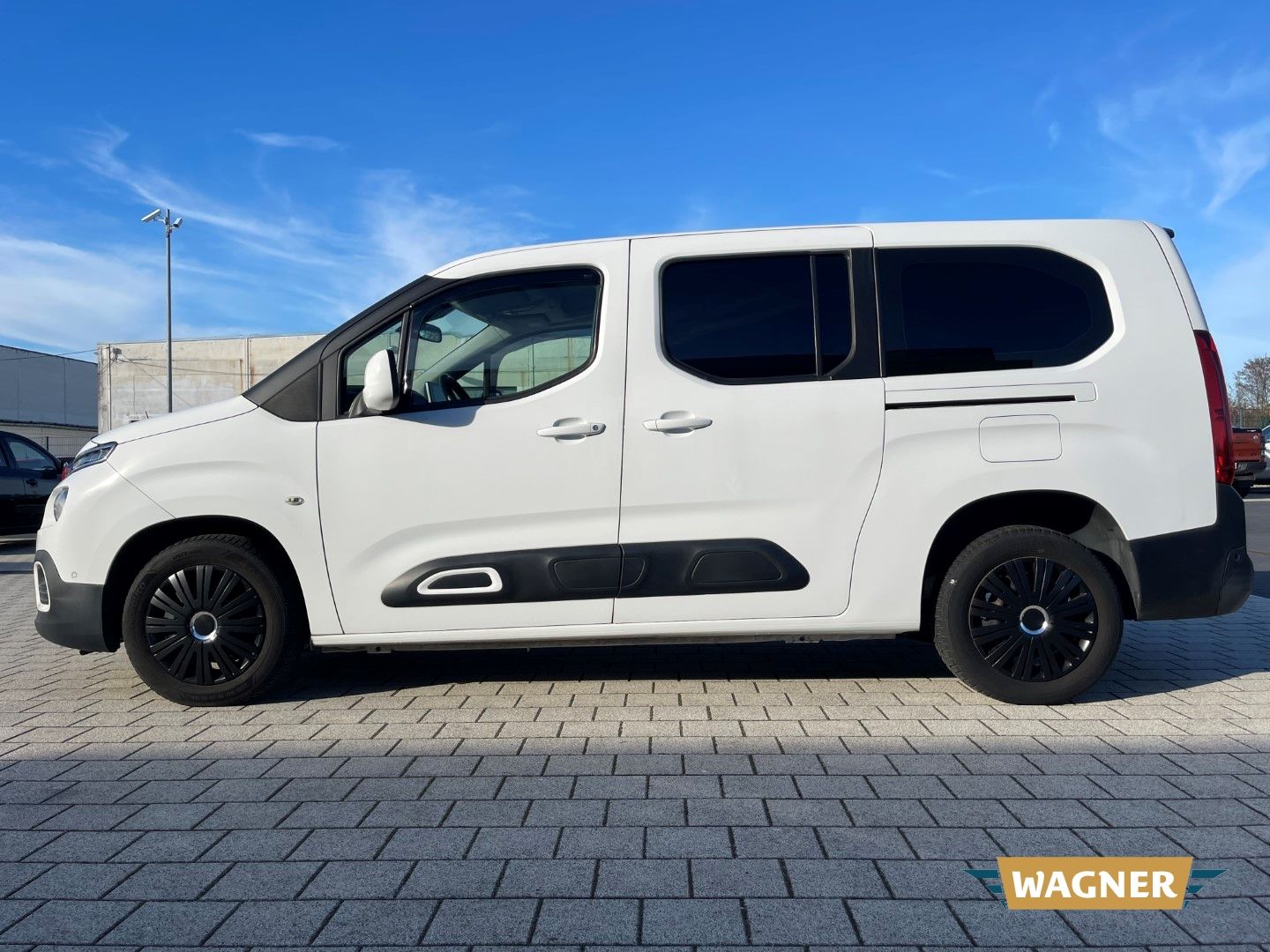 Fahrzeugabbildung Citroën Berlingo Feel XL Automatik Klimaautomatik