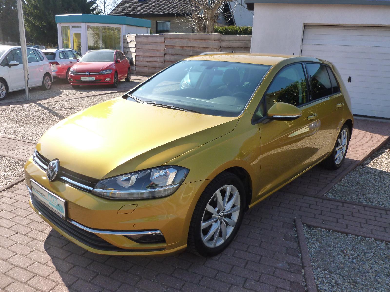 Volkswagen Golf VII Lim. Sound Klima/ACC/Sitzhzg/MFL/PDC/BT