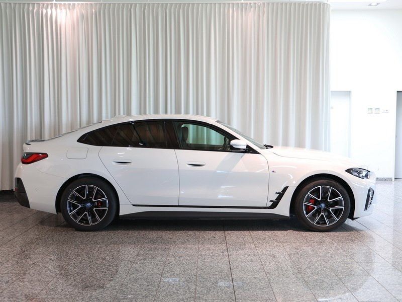 BMW i4 eDrive40 Gran Coupé M Sport DrivAssProf LED R foto 2