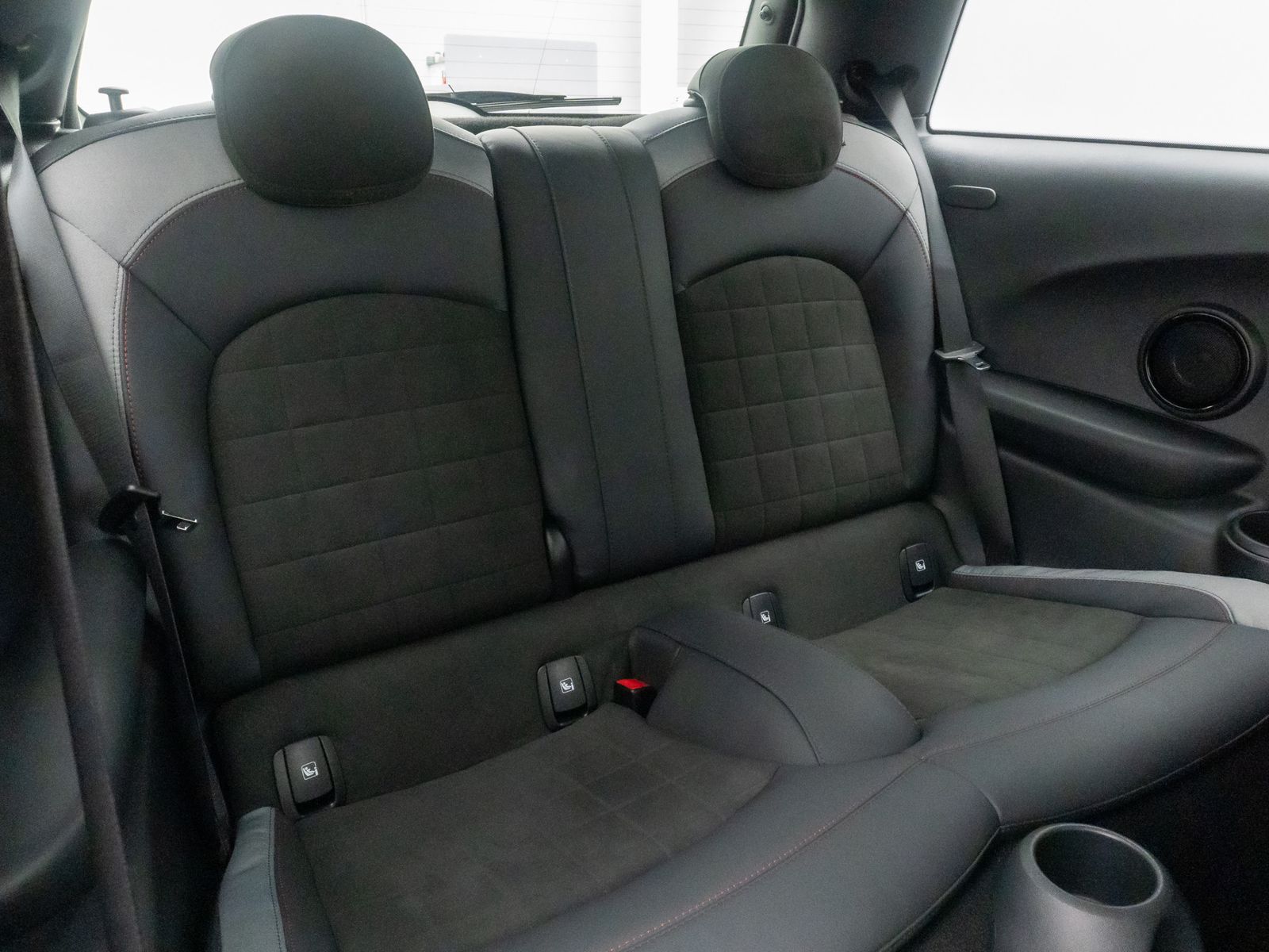 Fahrzeugabbildung MINI John Cooper Works HUD Kamera ACC Sportsitz Komfo