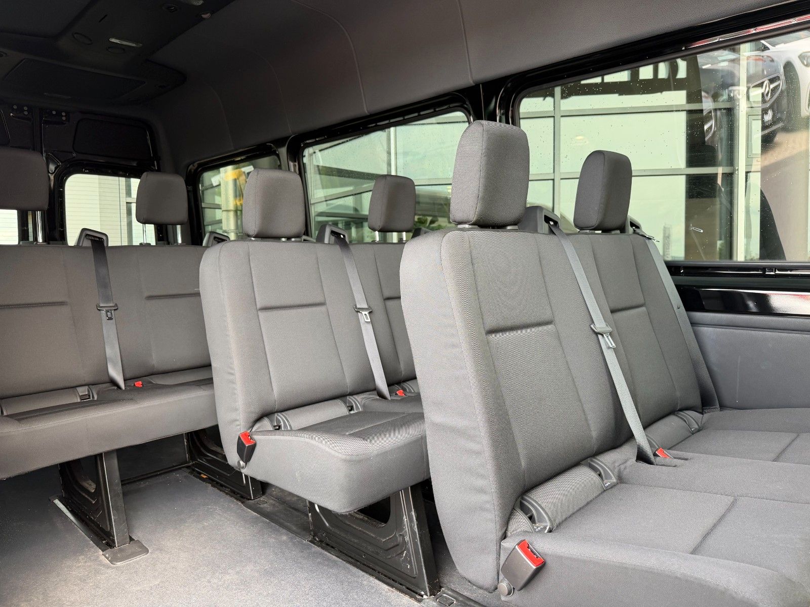 Fahrzeugabbildung Mercedes-Benz Sprinter 317 CDI 4325 Tourer Dachklima AHK