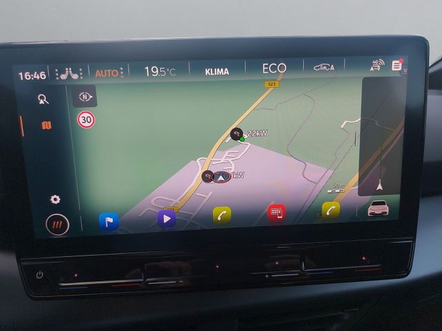 Born 150 kW Navi Digitales Cockpit, LED,ACC,PDC