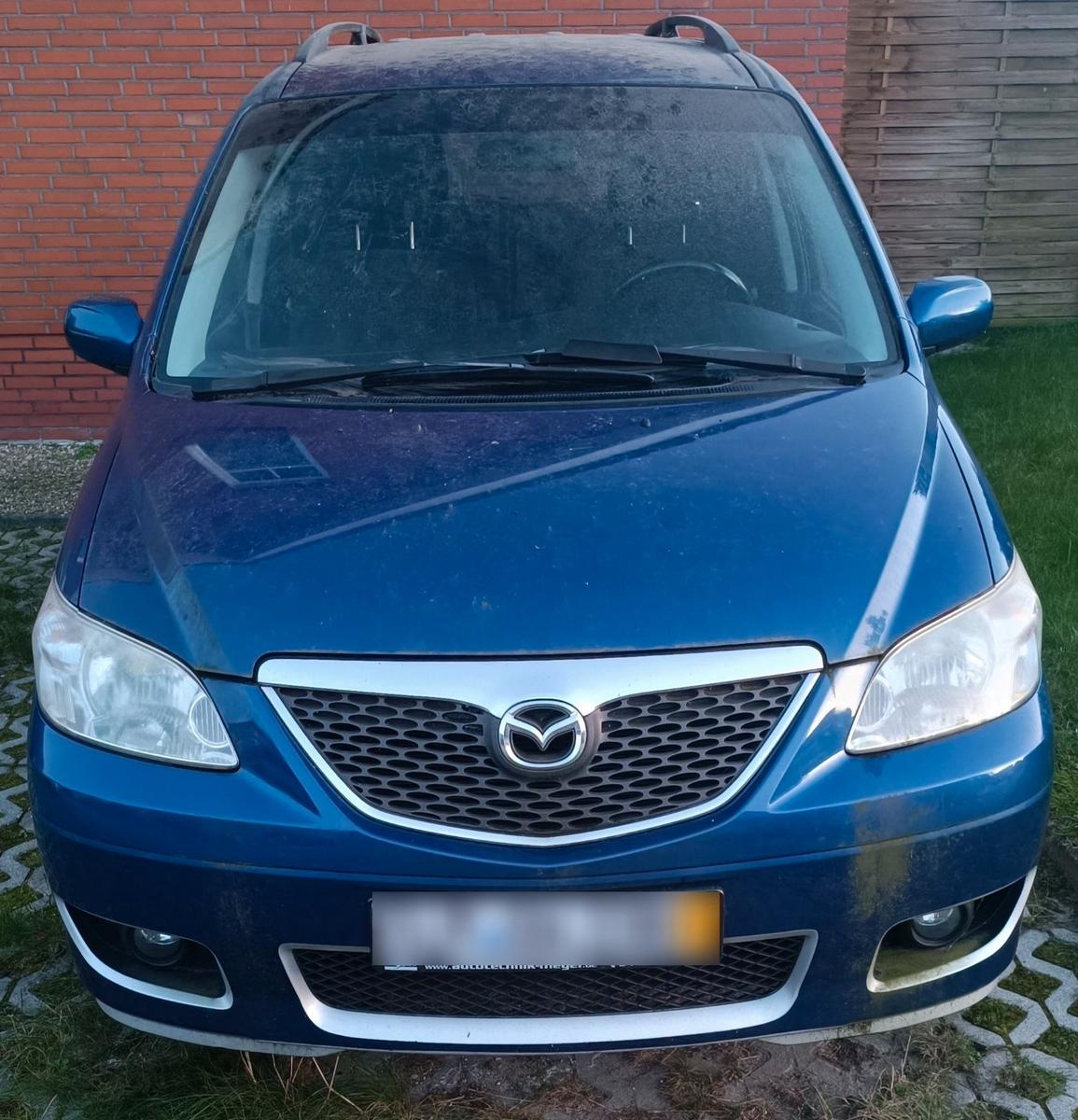 Mazda MPV 2004 — photo 10