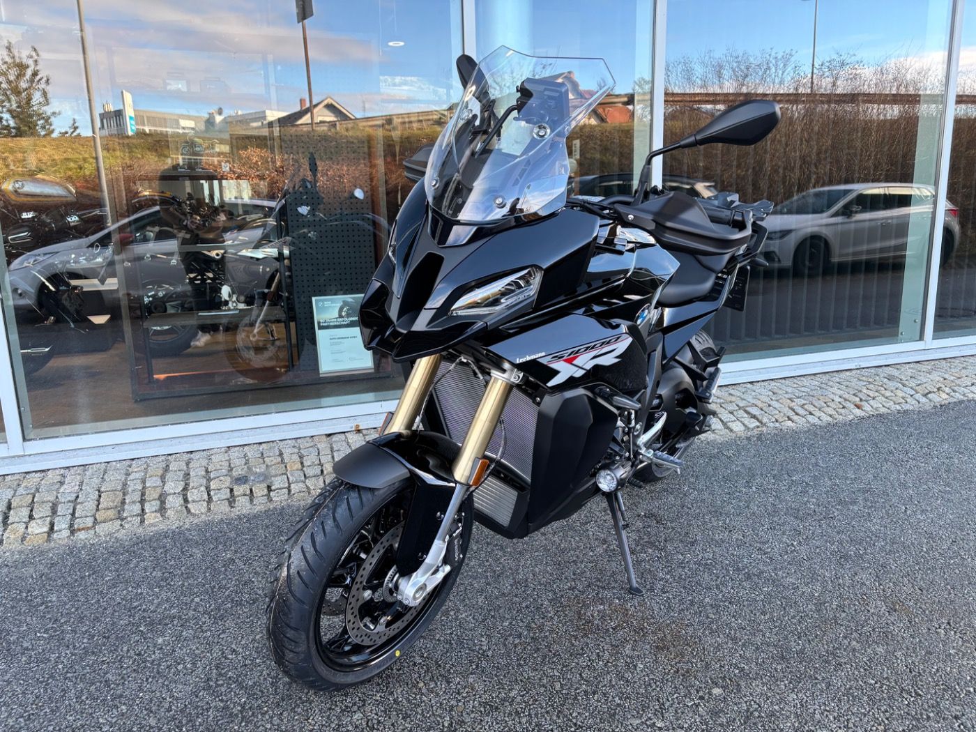 Fahrzeugabbildung BMW S 1000 XR Touren- und Dynamik-Paket