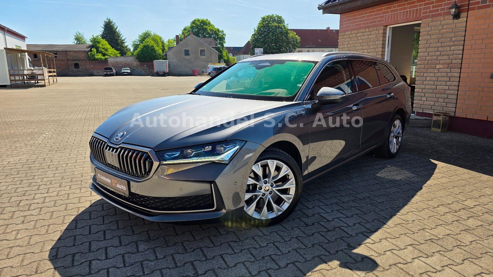 Skoda Superb Combi 2.0 TDI 4x4 L&K 33Tkm. Digital