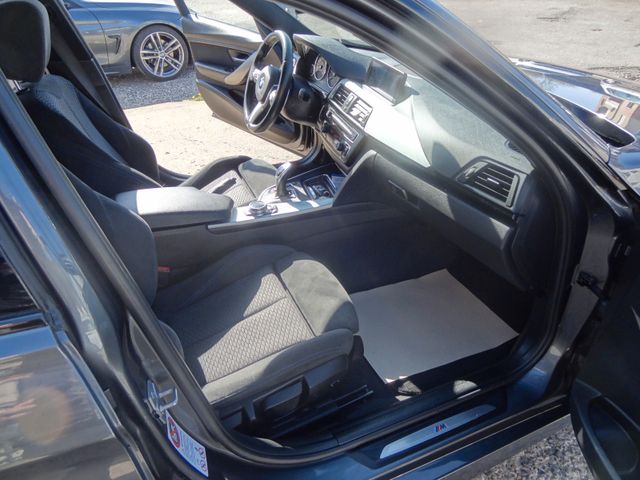 Fahrzeugabbildung BMW 320d/M-Paket/Pano/AHK/Navi/Leder/SitzH/PDC/