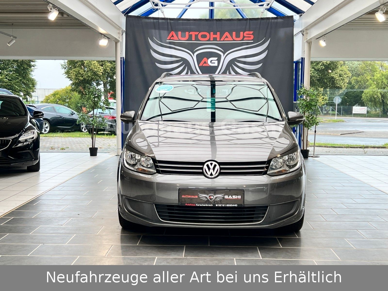 Fahrzeugabbildung Volkswagen Touran Comfortline*2.Hd*Navi*Tempo*7.Sitzer*AHK*