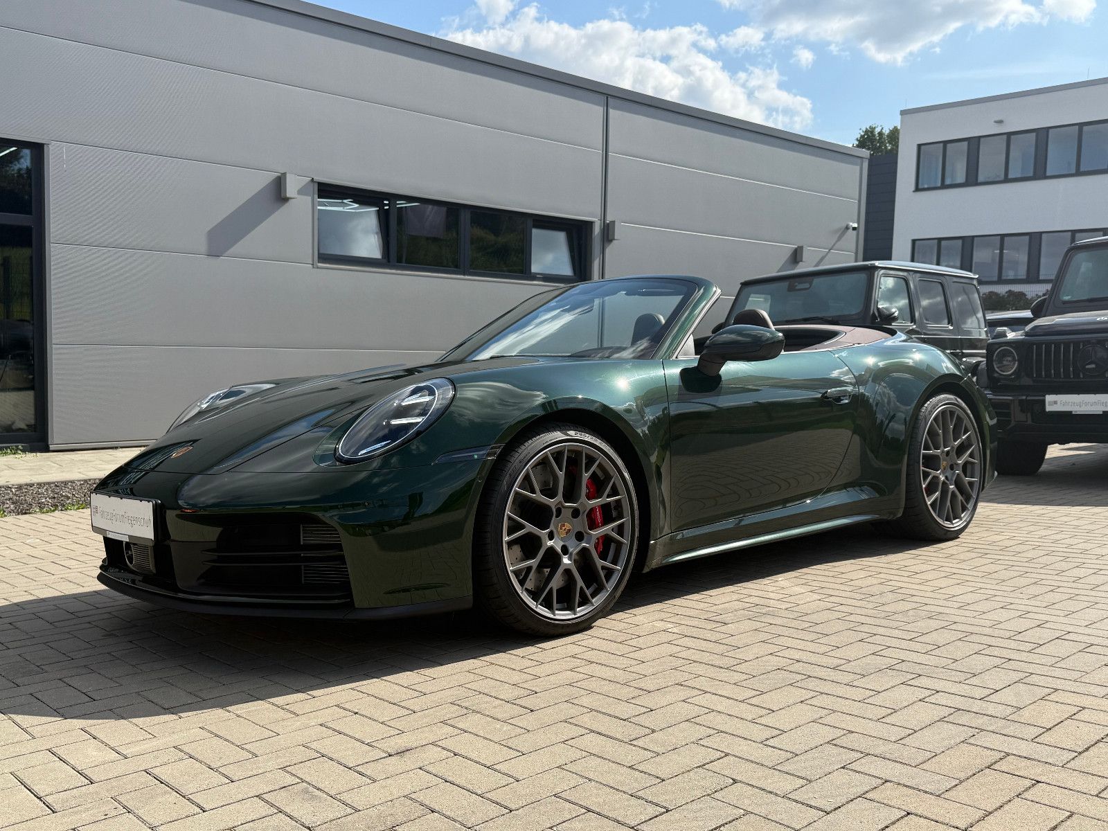 Fahrzeugabbildung Porsche 992.2/911 Carrera S Cabrio-BOSE-14Wege-LED