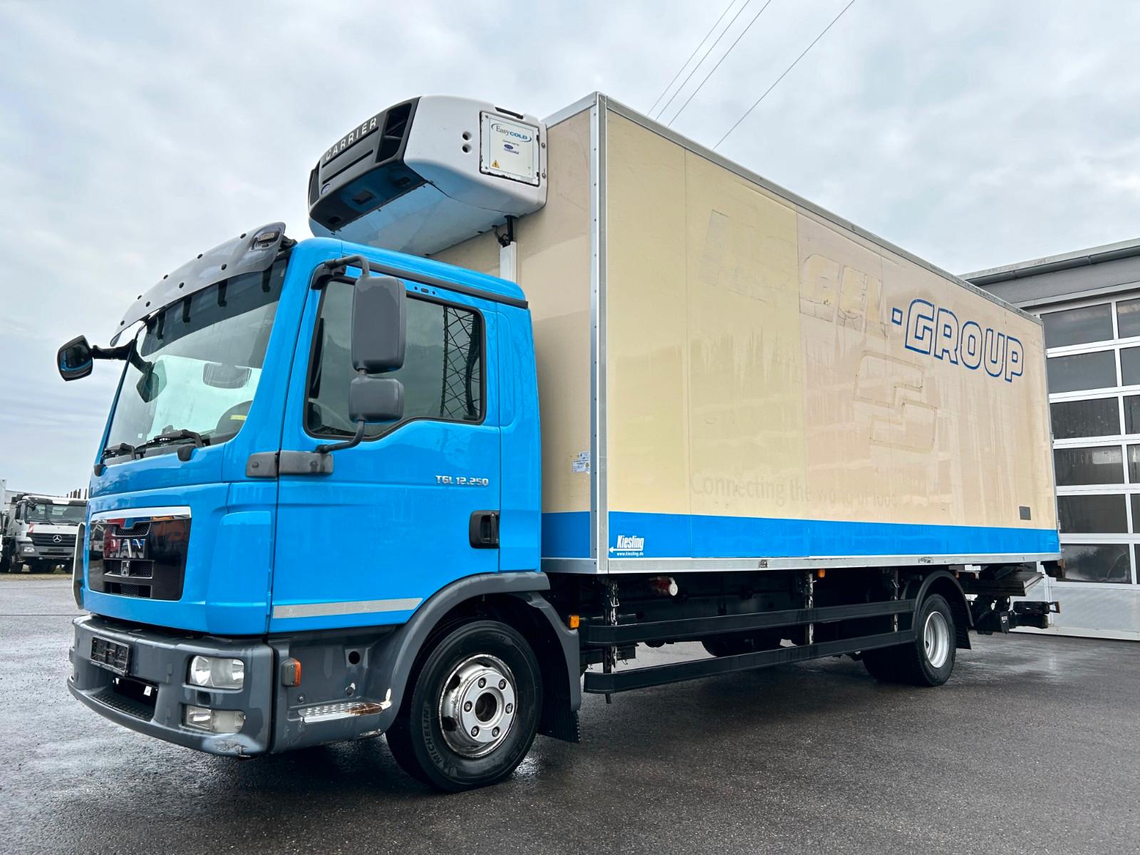 MAN TGL 12.250 LBW,CarrierSupra550,Türen,Klima