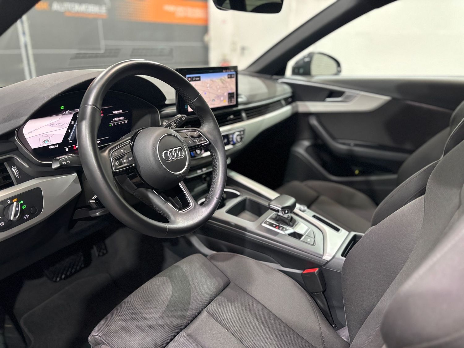 Fahrzeugabbildung Audi A4 35 TDI S line #LED#Digital#Tempomat#AHK#Ambie