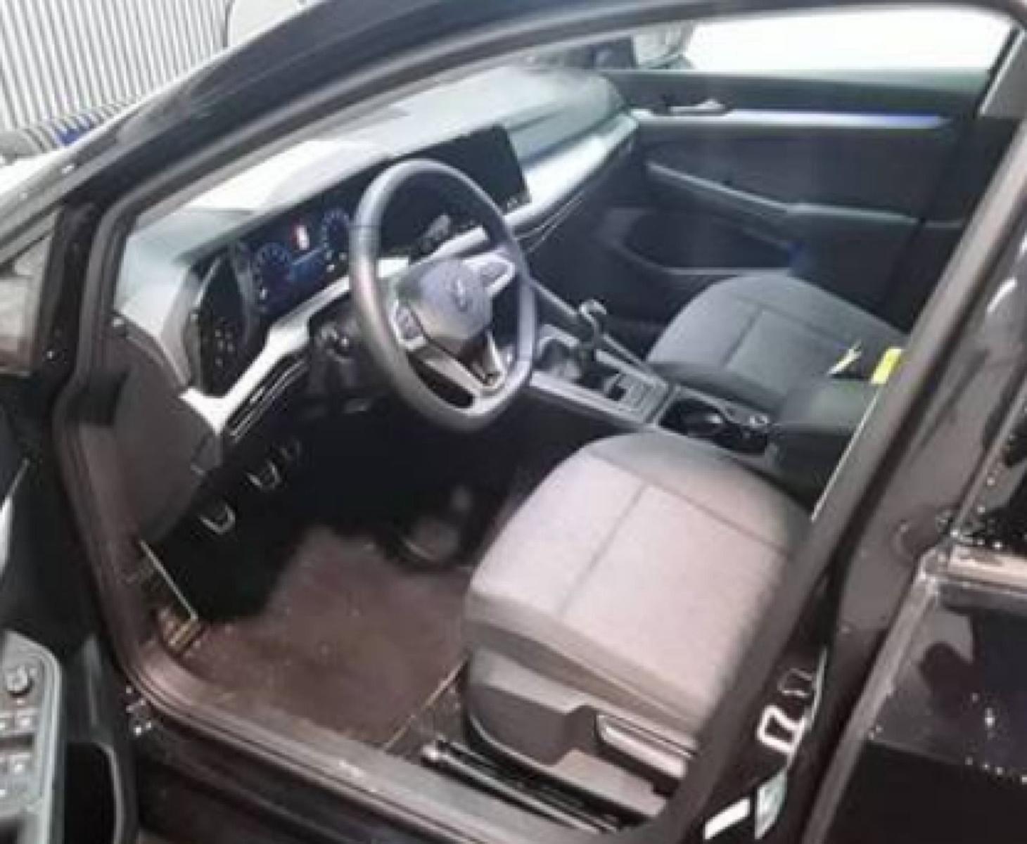Volkswagen Golf VIII 1.5 TSI MOVE LED+NAV+APP+ACC+2xPDC+SHZ, миниатюра 4