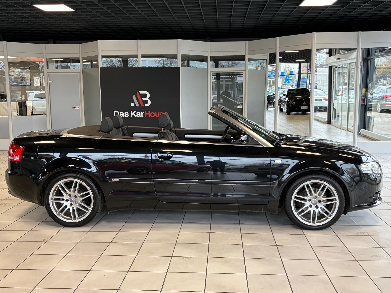 Audi A4 Cabriolet 2.0 TDI · S Line  Alcantara · Navi