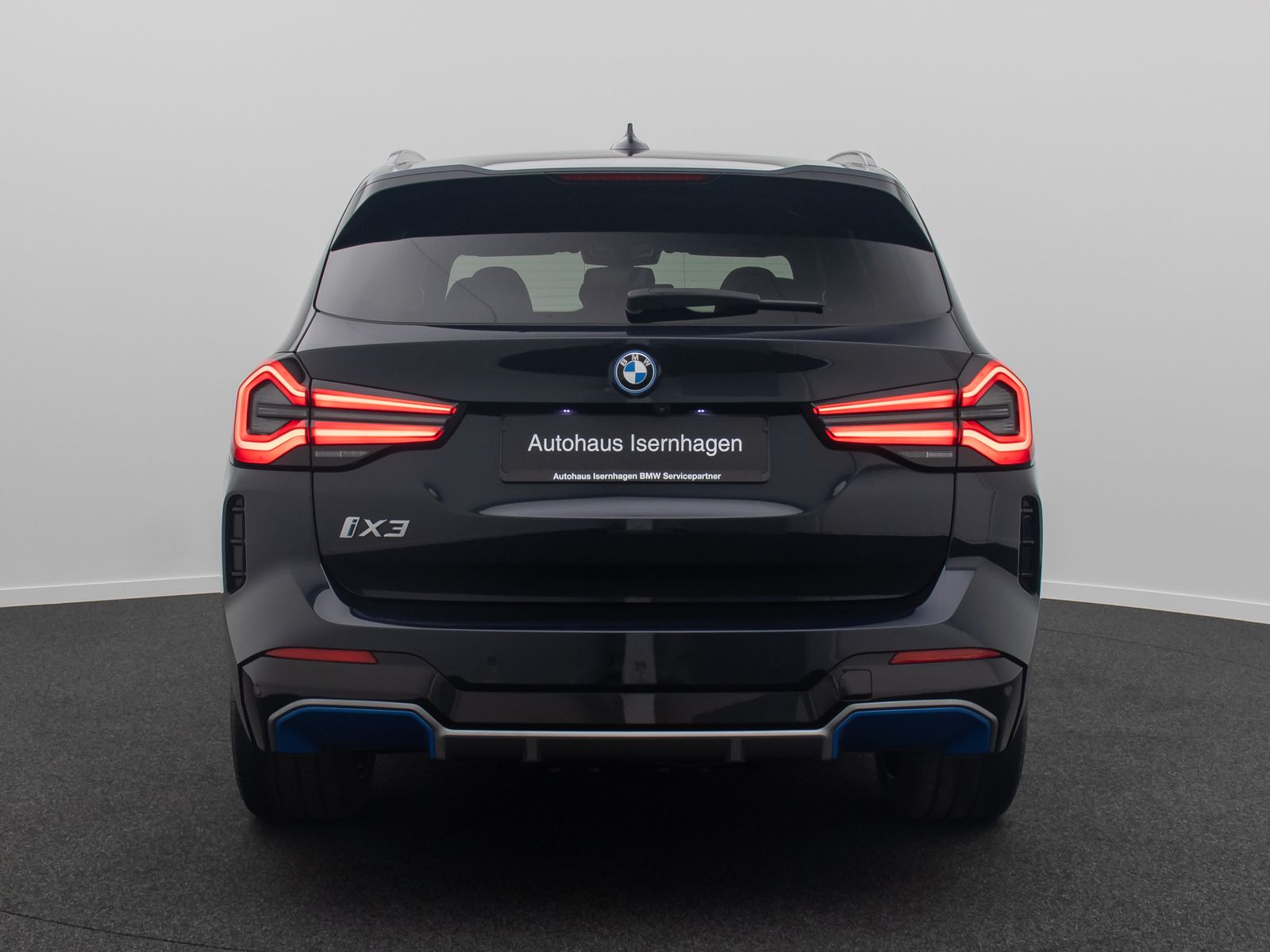 Fahrzeugabbildung BMW iX3 IMPRESSIVE 360&deg;Komfort HUD DAB Alarm Panoram