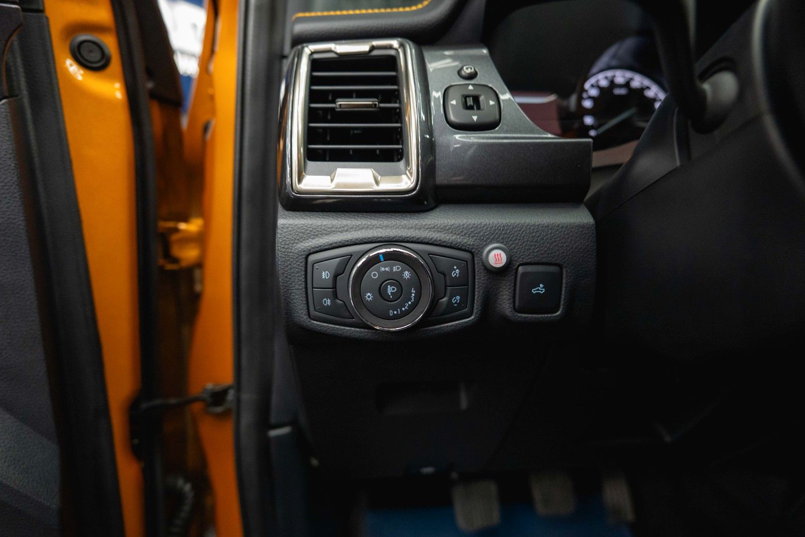 Fahrzeugabbildung Ford Ranger Wildtrak DoKa 4x4 Offroad *Hardtop*Xenon*