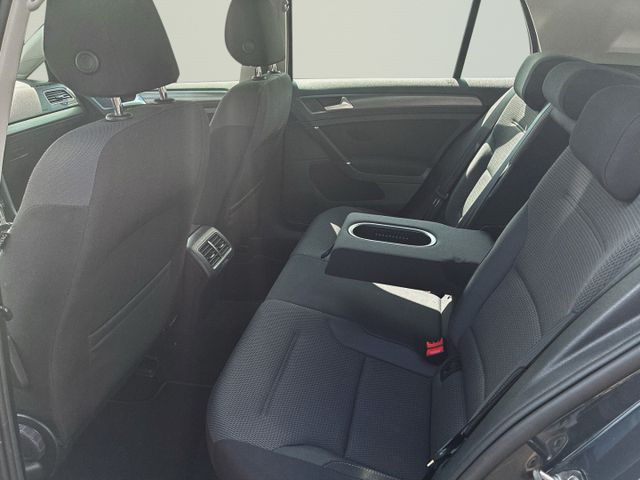 Volkswagen Golf VII Comfortline BMT Klima+AHK+PDC v+h+LED