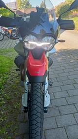 Moto Guzzi V85TT, nur 37 km, mit Garantie  - MOTO GUZZI T3