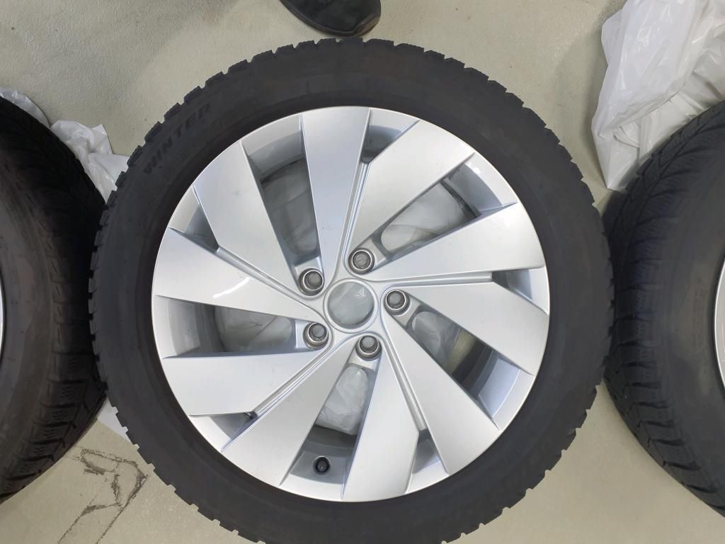 Volkswagen Golf GTI 2.0 TSI DSG PDC*Klima*NAV