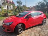 Opel Astra GTC 1.6 Turbo Edition Edition - Opel Astra: Rot, Gtc