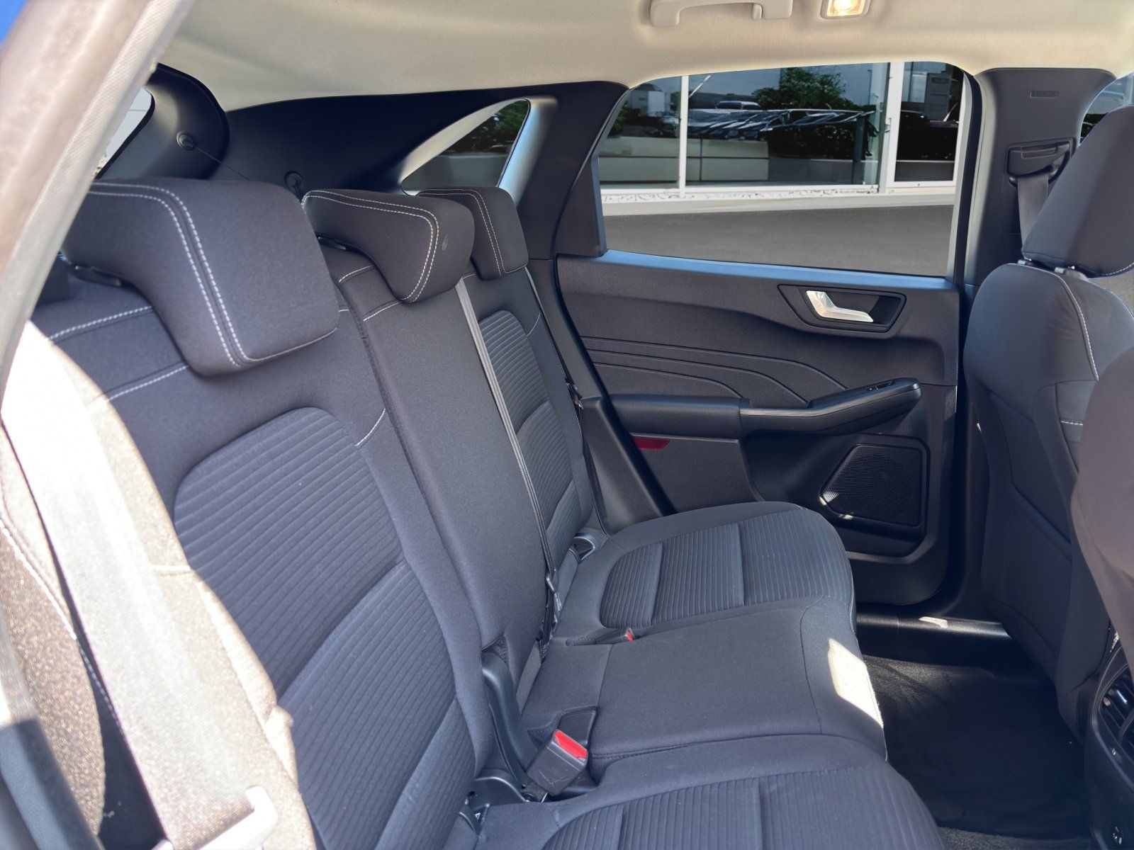 Fahrzeugabbildung Ford Kuga 2.5 PHEV Plug-In Hybrid Titanium