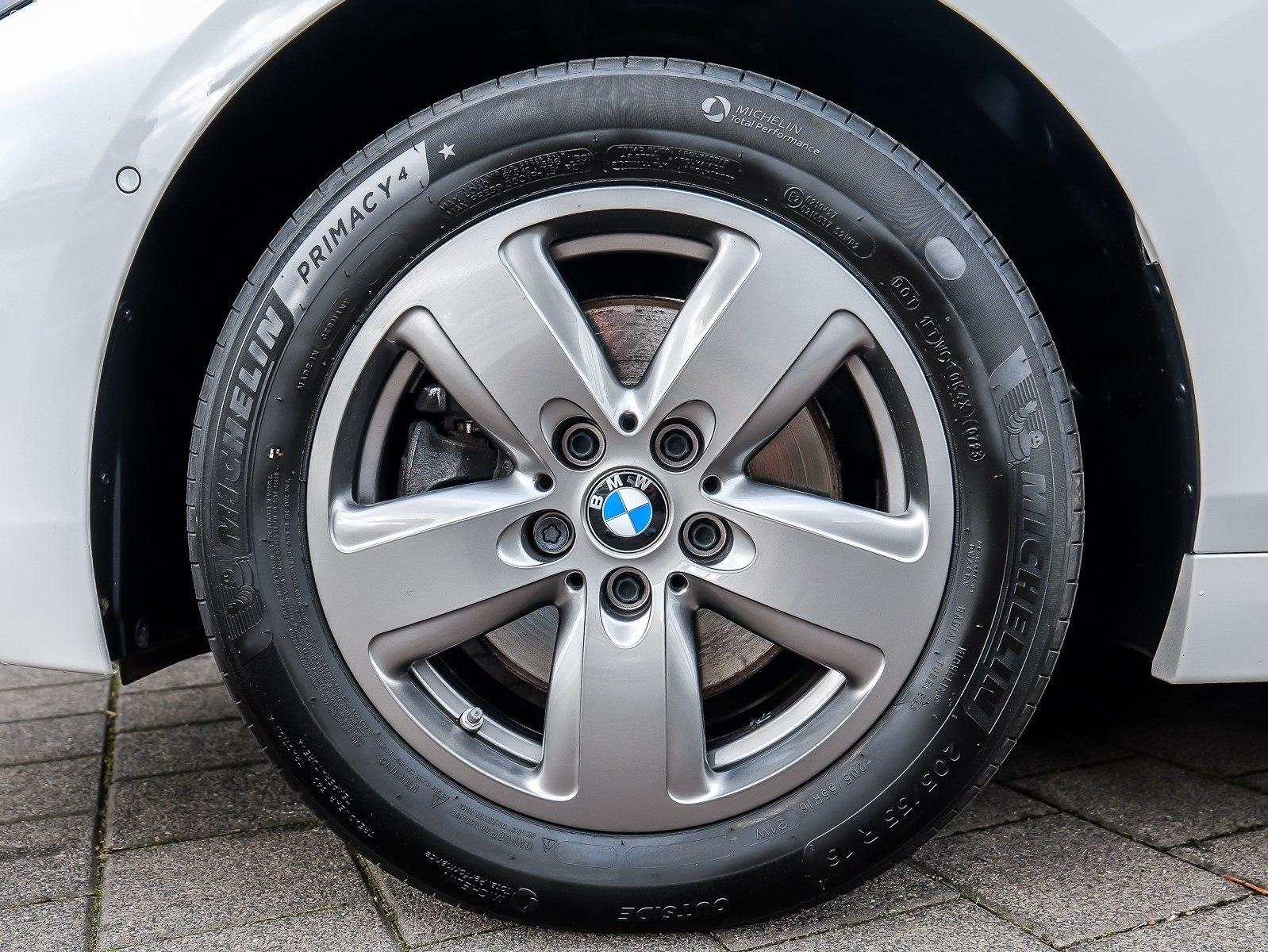 BMW 118 i NAVI LED PDC V+H DAB Tempomat Sitzheiz., миниатюра 4