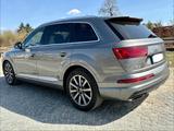 Audi Q7 3.0 TDI quattro tiptronic - - graue Audi Q7