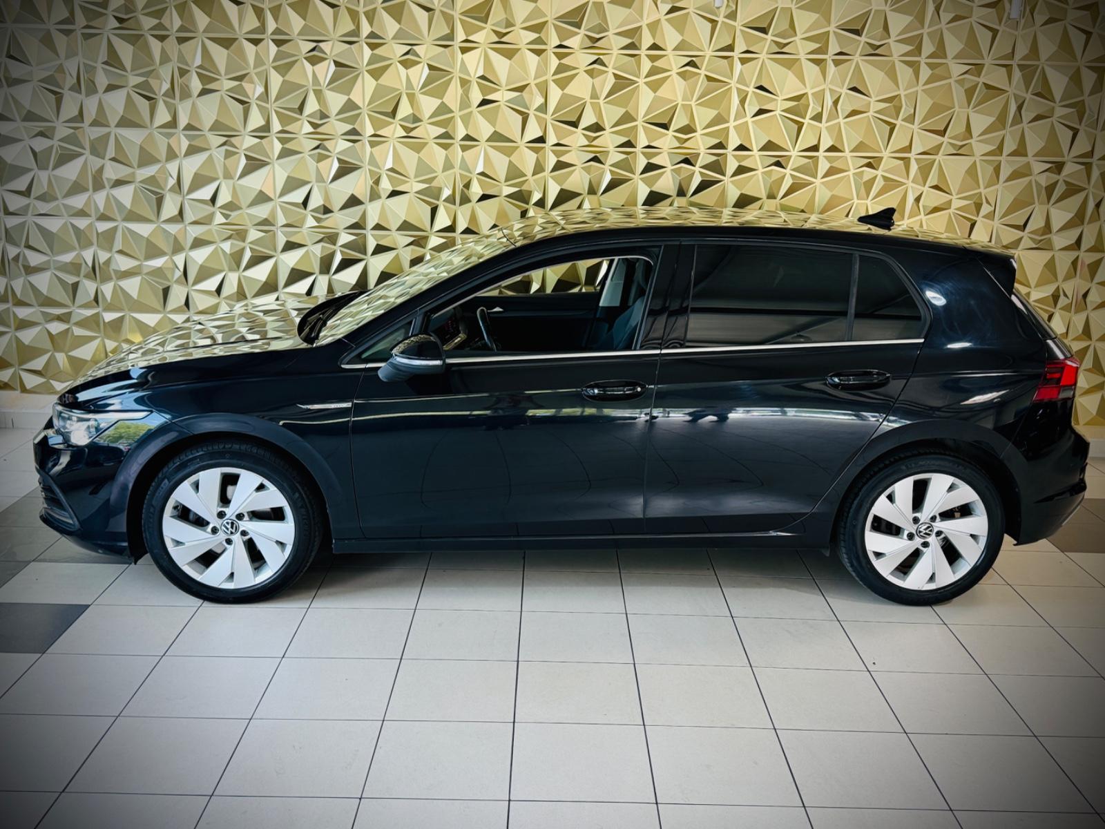 Volkswagen Golf VIII 2.0 TDI Lim. Style AUTOMATIK NAVI LED, миниатюра 12