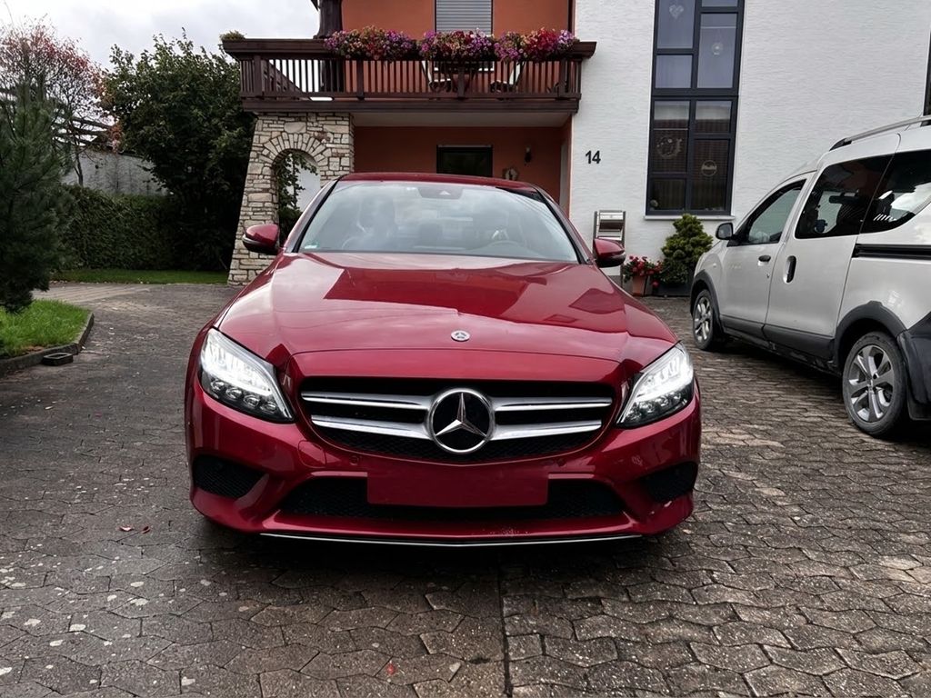 Image of Mercedes-Benz C 220