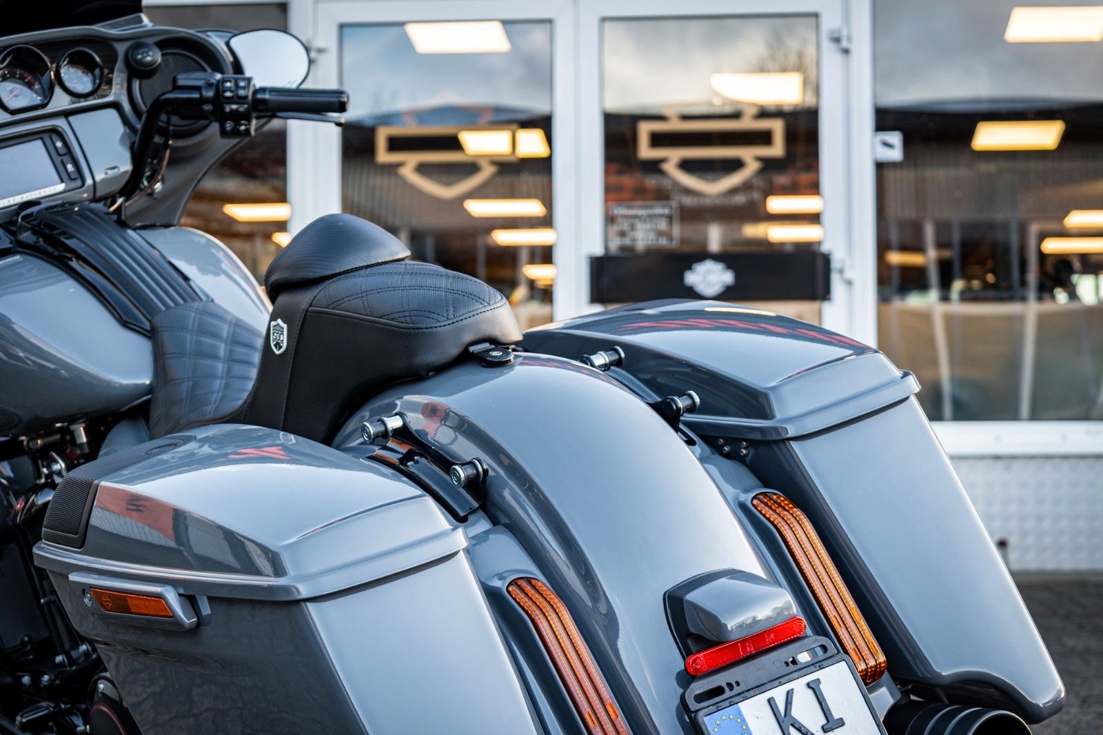 Fahrzeugabbildung Harley-Davidson FLHXSE CVO STREET GLIDE 117 cui - Jekill -