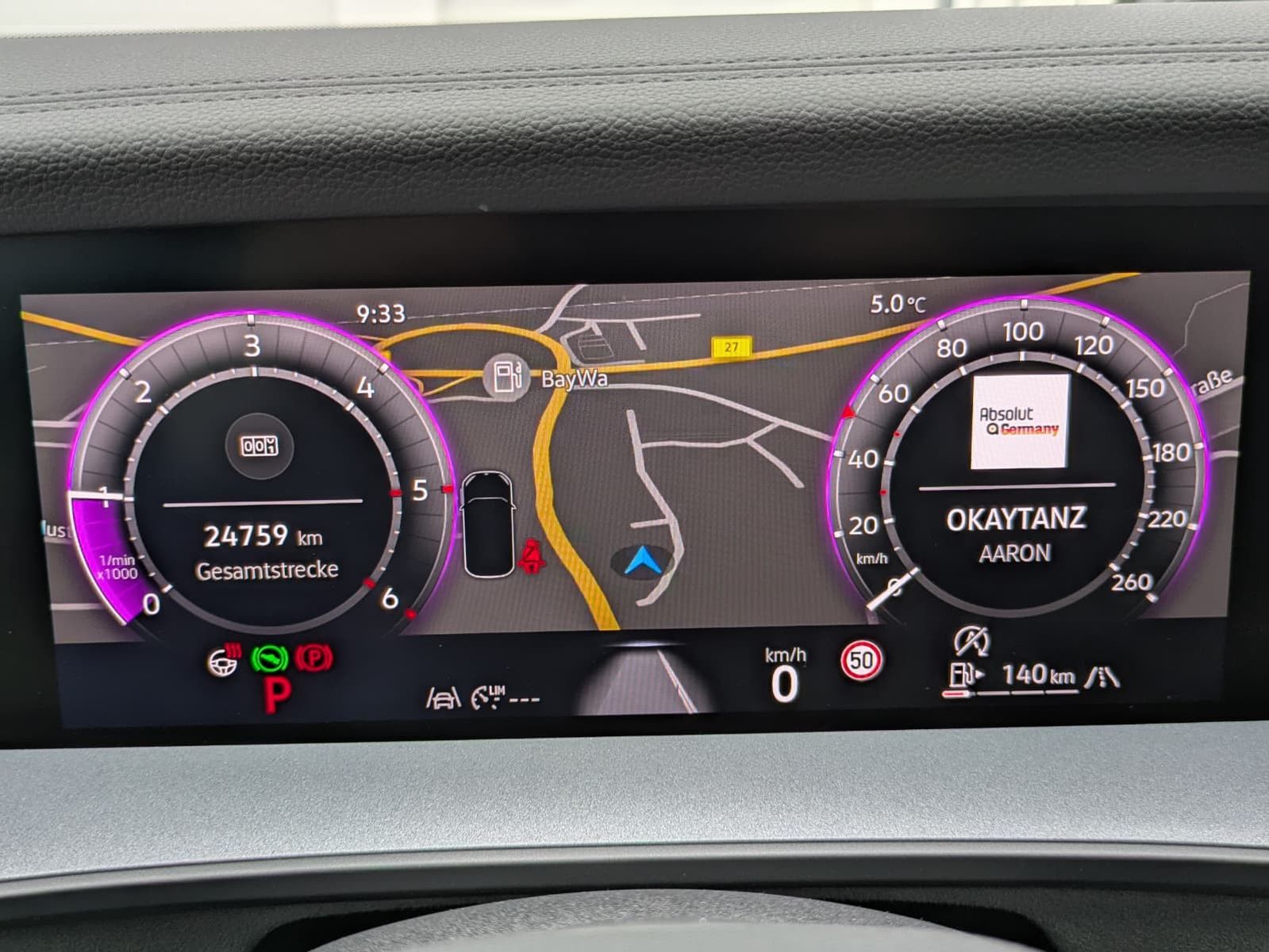 Fahrzeugabbildung Volkswagen Tayron 2.0 TDI 4M R-Line BLACK*7Si*MATRIX*PANO