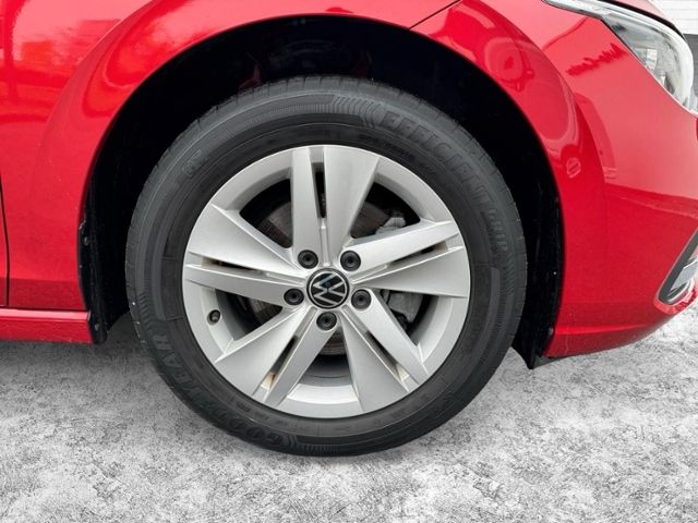 Fahrzeugabbildung Volkswagen Golf VIII ACTIVE 1.5 eTSI DSG - MTRX*HUD*Navi!!!