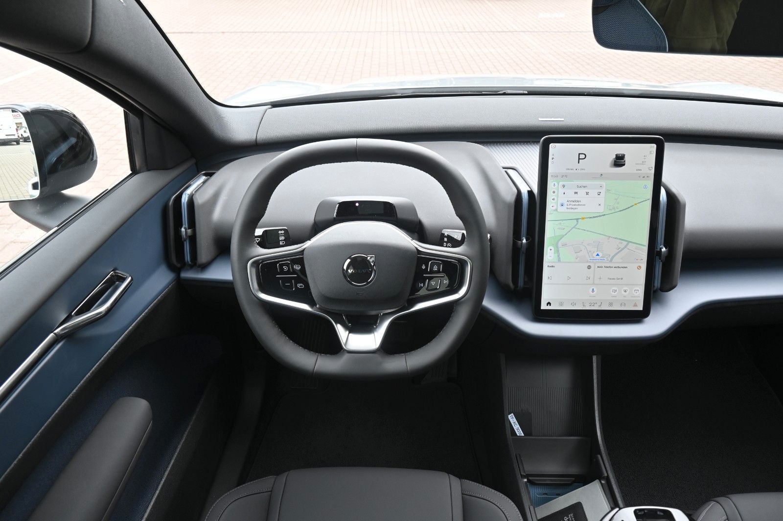 Fahrzeugabbildung Volvo EX30 Cross Country Ultra Twin Motor Performance