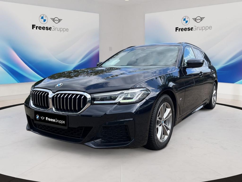 BMW 520d xDrive Touring HEADUP PANO RFK HIFI XDRIVE 2022