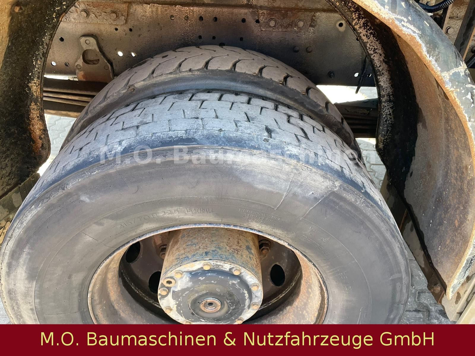 Fahrzeugabbildung Mercedes-Benz Actros 1835 /Blatt/Blatt 6-Zyl/EPS