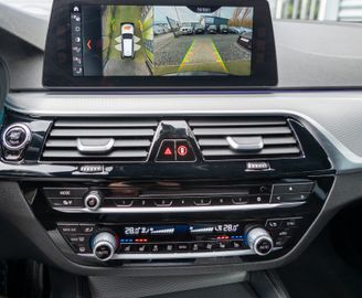 Fahrzeugabbildung BMW 540d Touring xDrive M-SPORT|KEYL|360°|AMBI|DISP