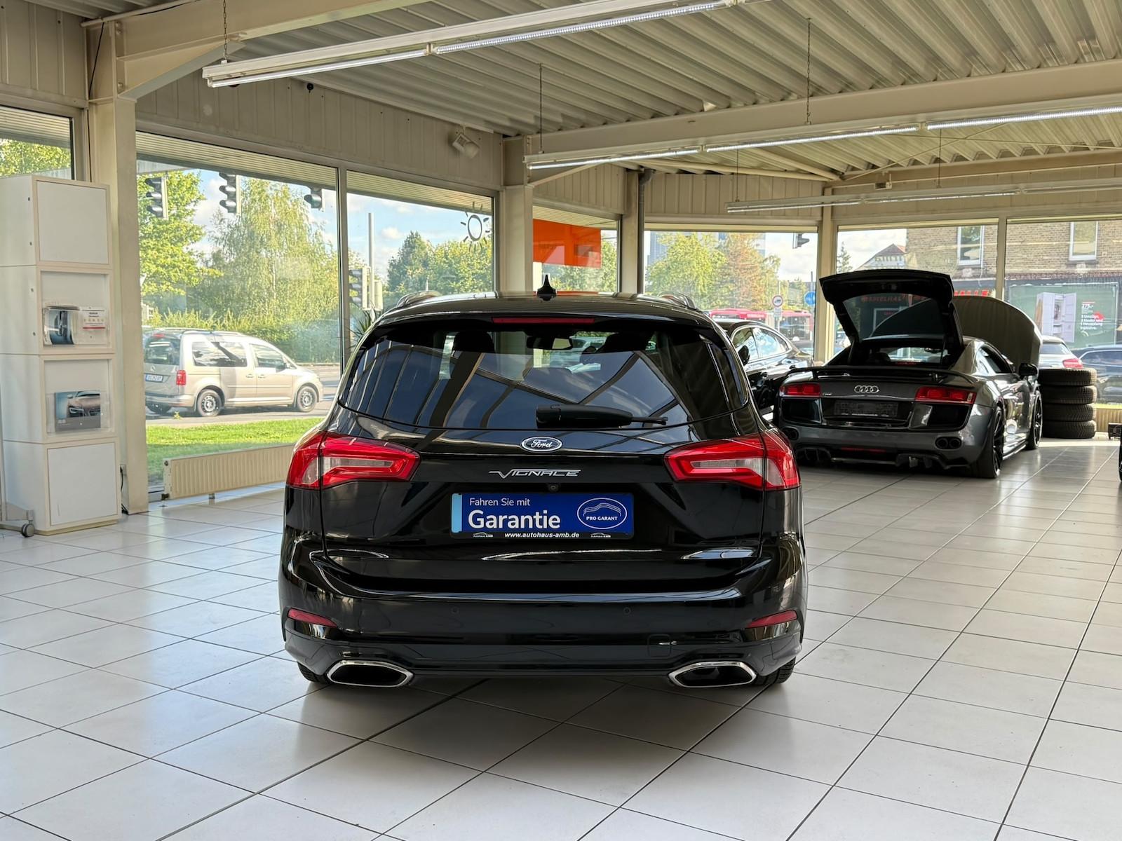 Ford Focus 1.5 Vignale Pano Leder CAM LED ACC Head Up