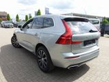 Volvo XC60 T6 AWD R-Design/AHK/Kamera/HeadUP/Pano - Volvo XC60: D