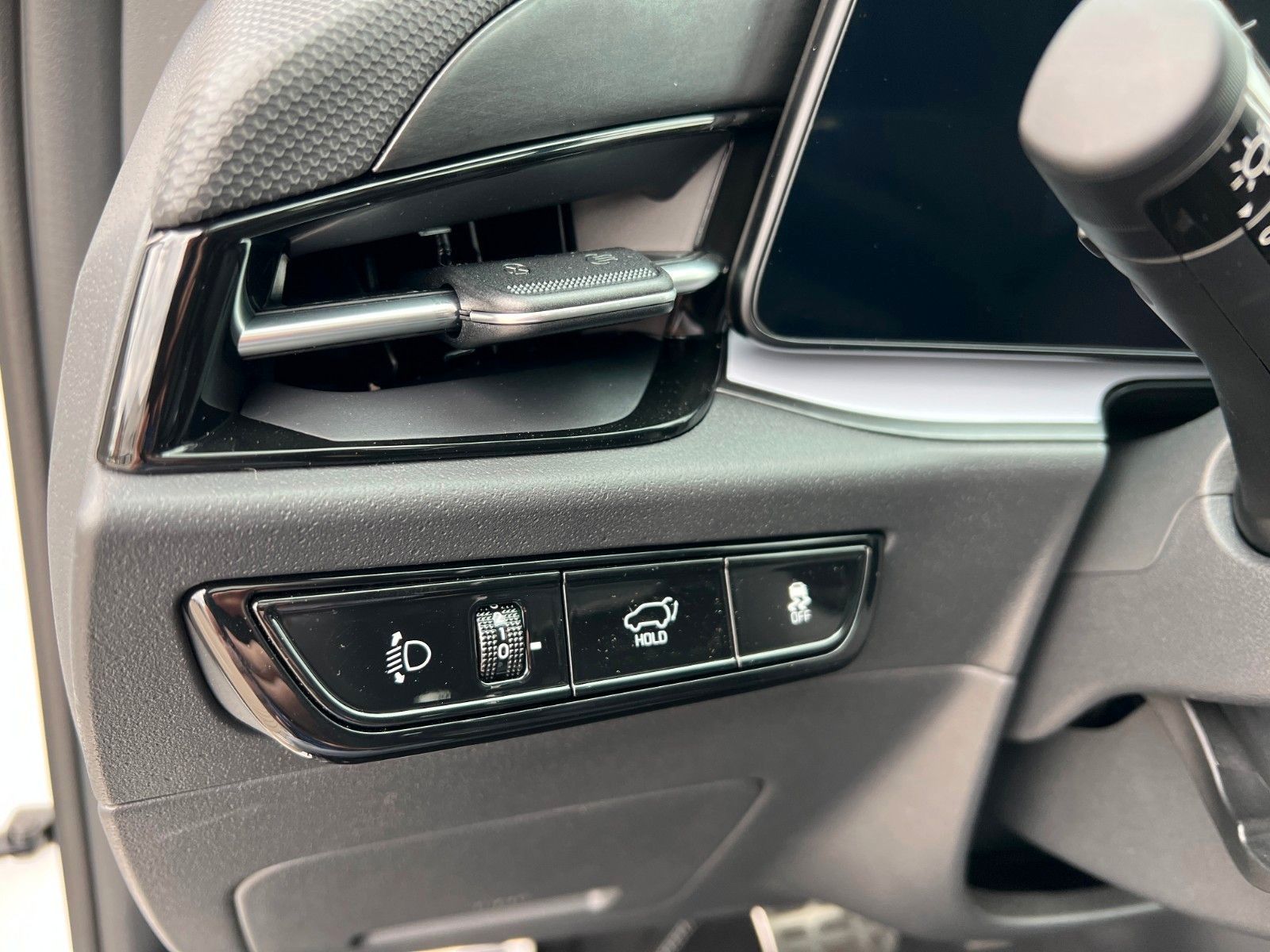 Fahrzeugabbildung Kia NIRO EV INS WP DW TEC REX SD GD STL