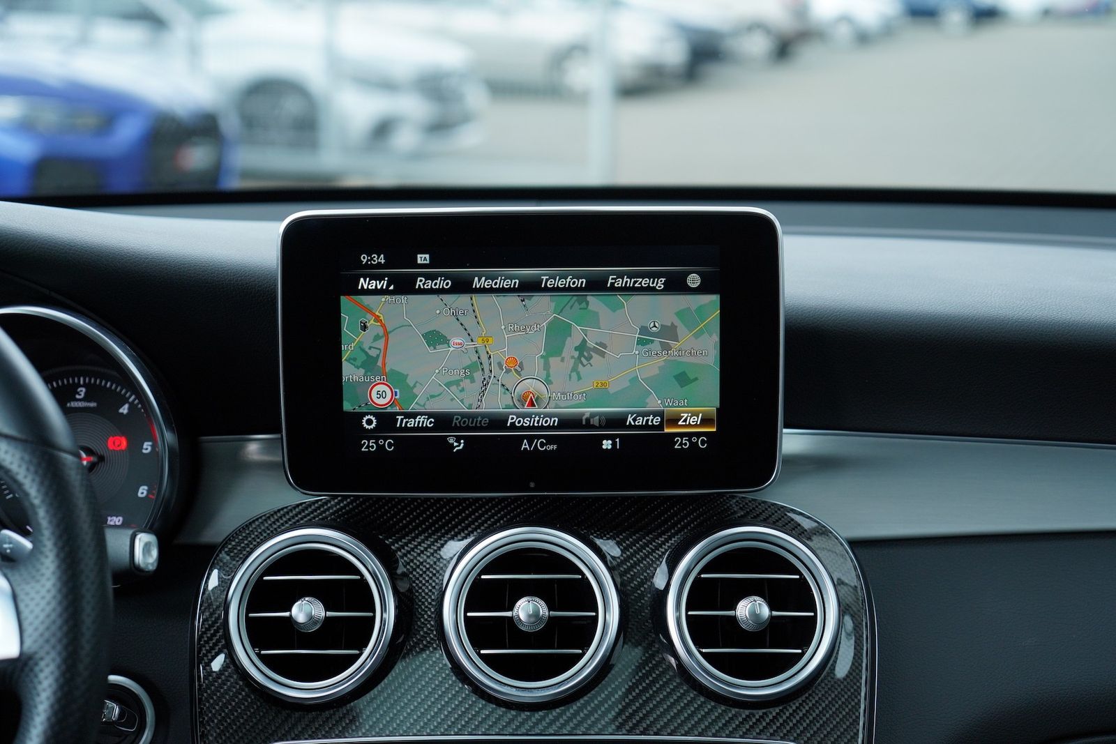 Fahrzeugabbildung Mercedes-Benz GLC 350 d 4Matic AMG COMAND|AHK|360°|LED|PANO