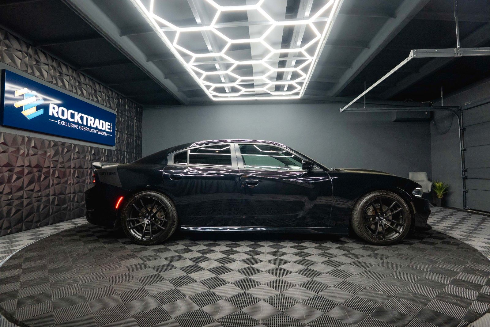Fahrzeugabbildung Dodge Charger 6.4 V8 SRT 392 SCAT PACK DAYTONA Perform