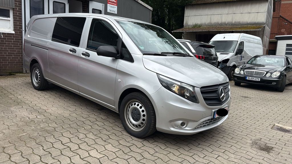 Image of Mercedes-Benz Vito