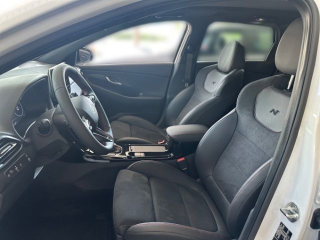 Fahrzeugabbildung Hyundai i30 FL Kombi (MY25) 1.5 T-GDI N LINE Sitz-Paket