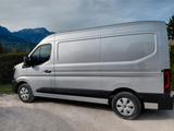 Renault Master - silberne Renault Master
