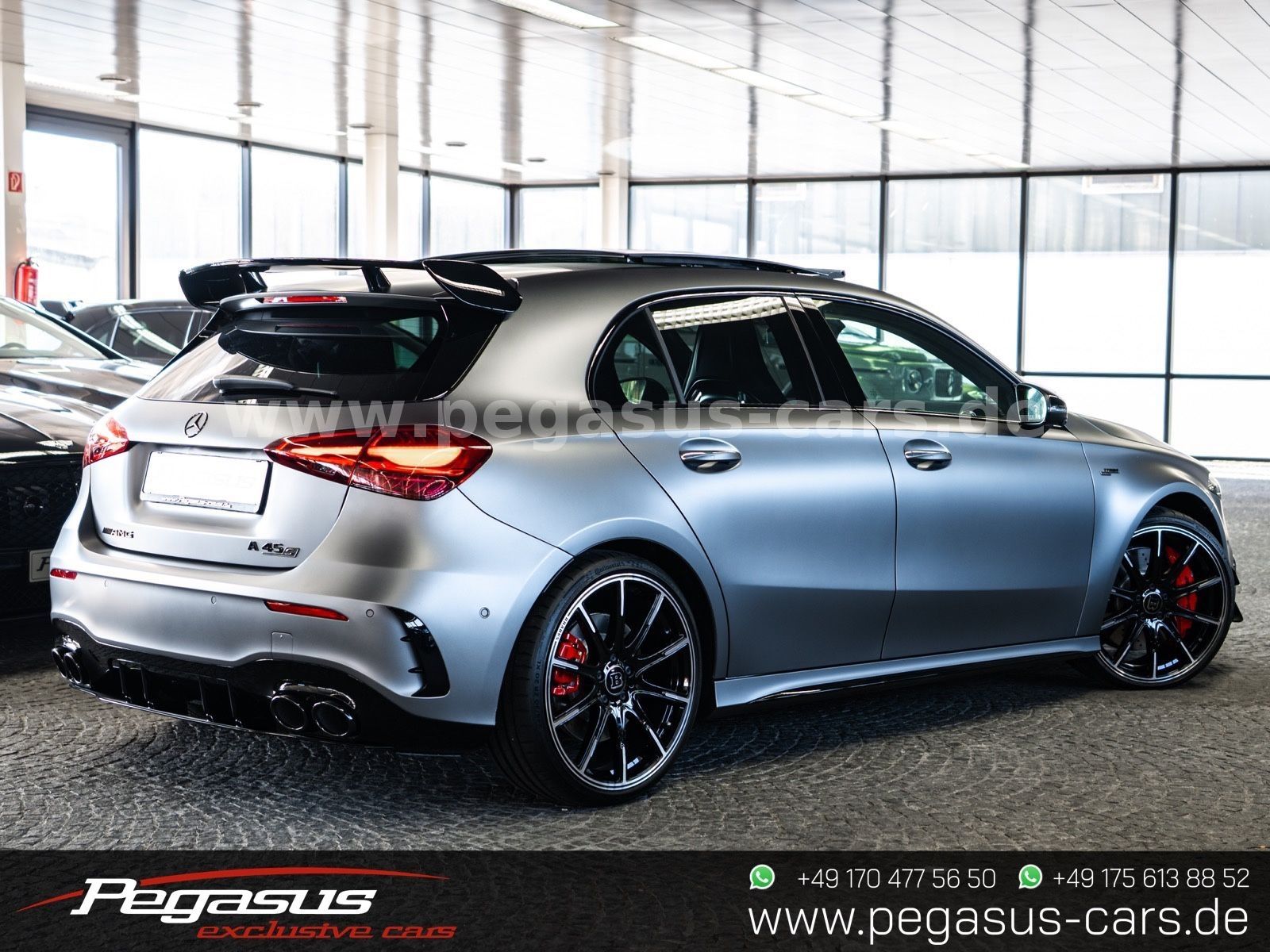MERCEDES-BENZ A 45 AMG - 16