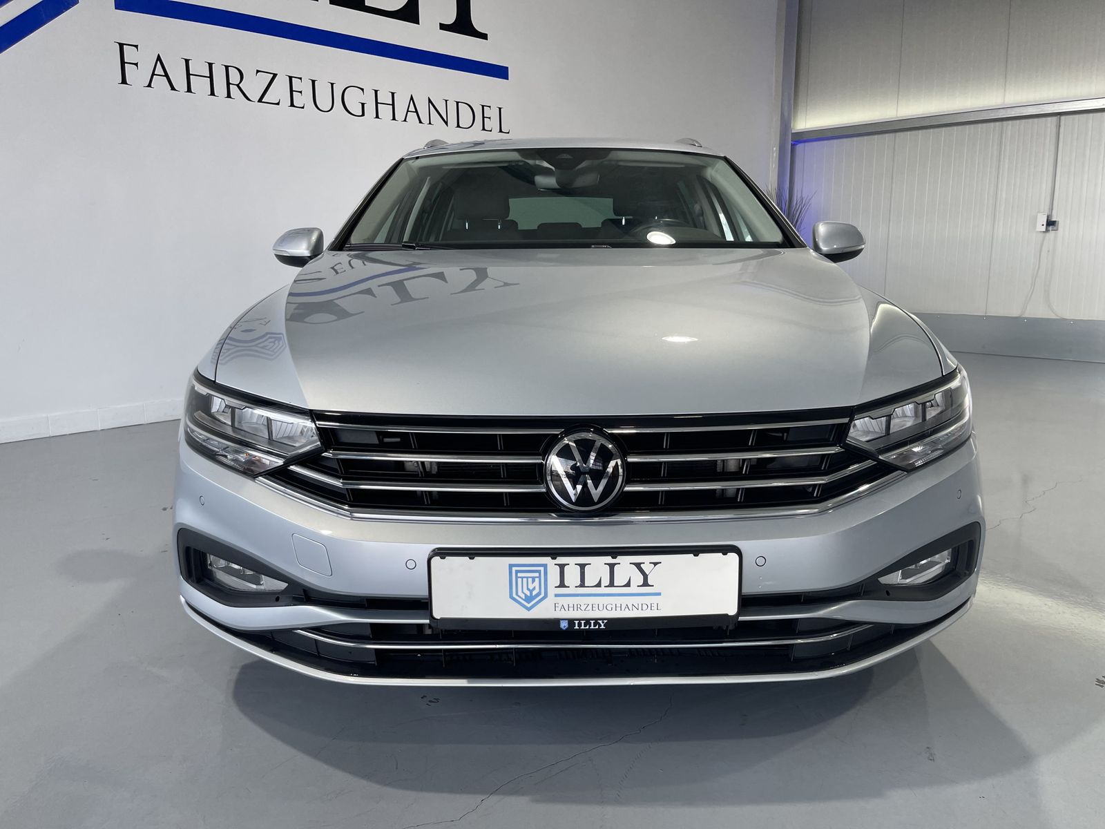 Fahrzeugabbildung Volkswagen Passat Variant 2.0 TDI*LED*Digital Cockpit*